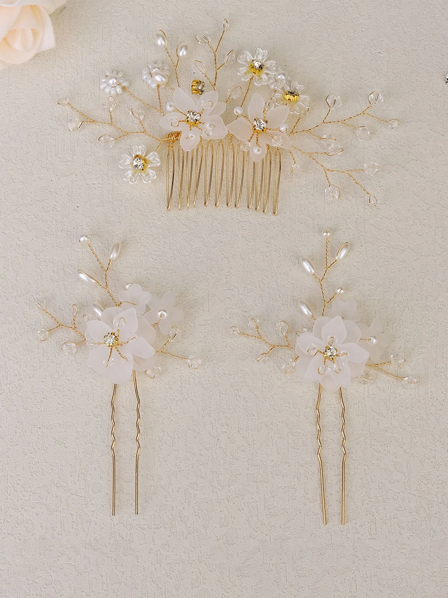 Crystal/Pearl Hair Combs Hair Accessories 3 Pcs