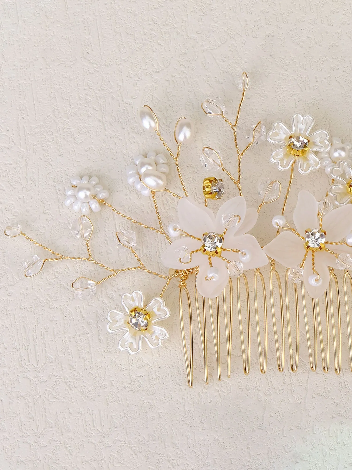 Crystal/Pearl Hair Combs Hair Accessories 3 Pcs