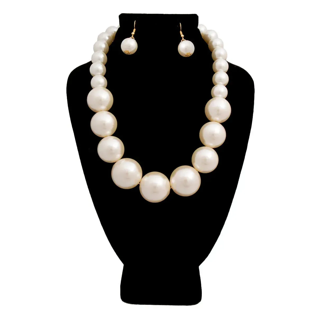 Elegant Cream Pearl Necklace and Earrings Set - Classic Fashion Jewelry for Every Occasion