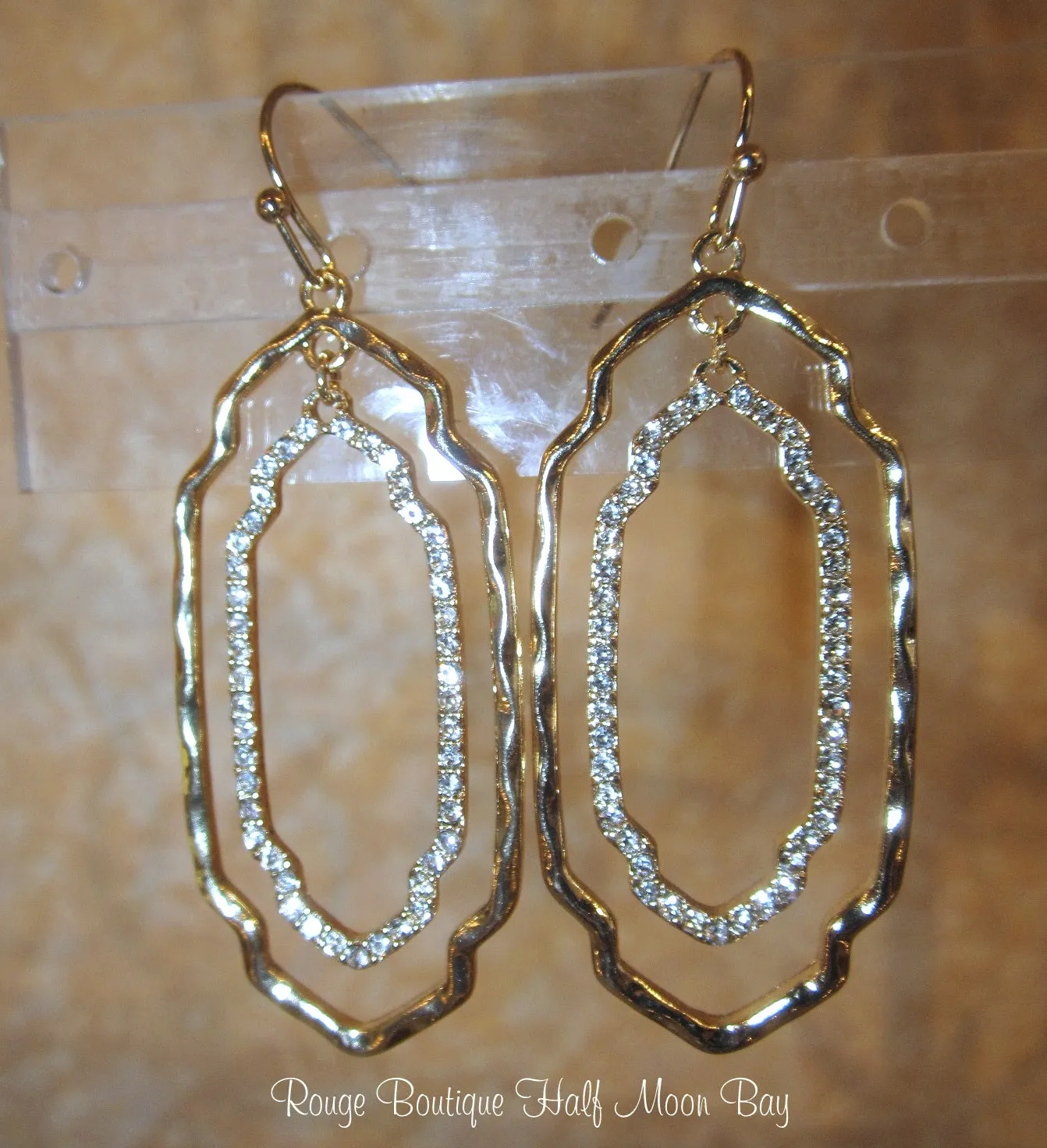 Elongated Quatrefoil metal earrings