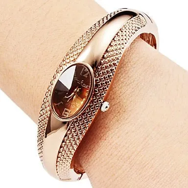 Latest Rose Gold  Style Luxury Bracelet Watch