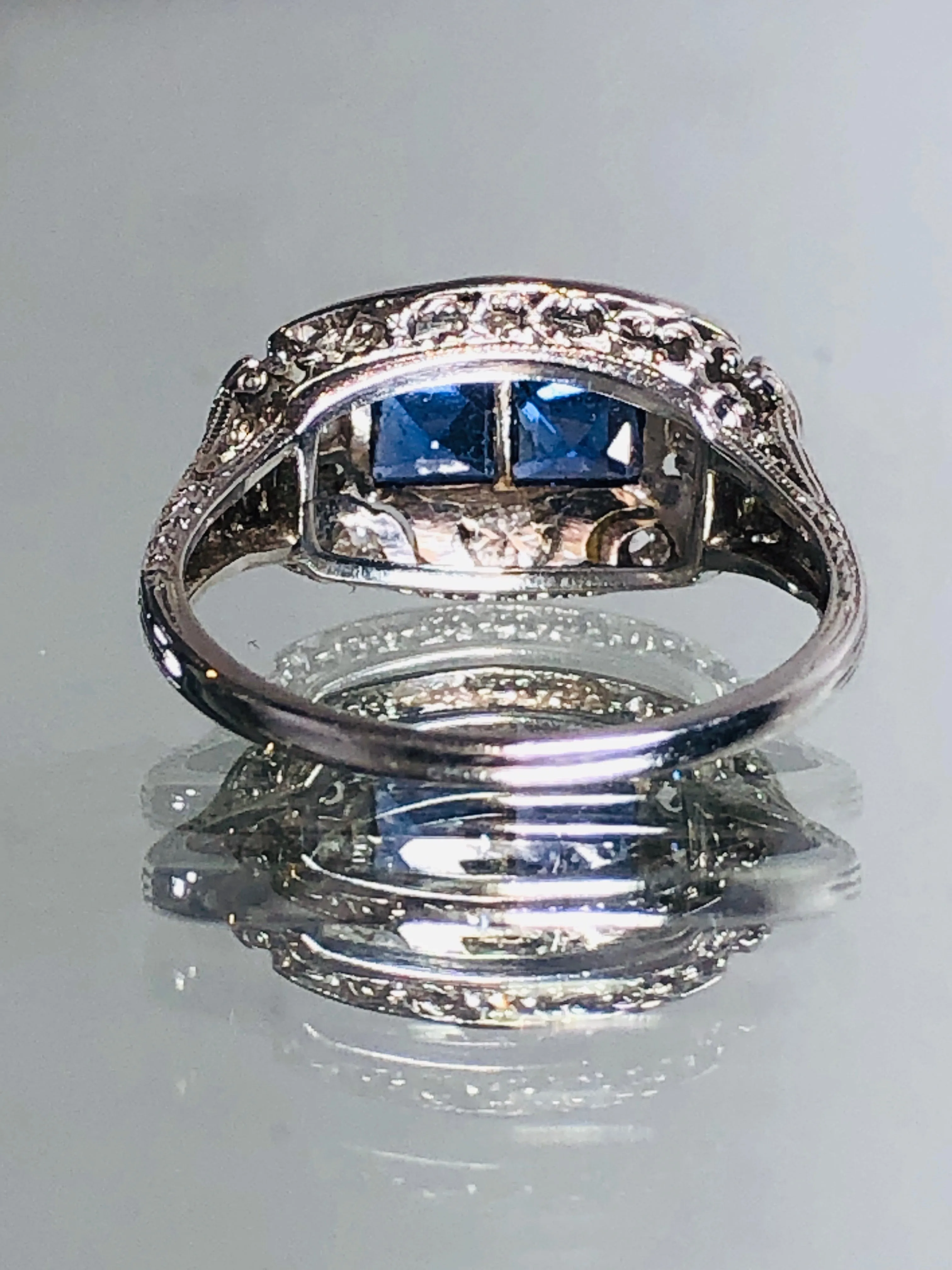 Platinum Sapphire & Diamond Vintage Art Deco Ring