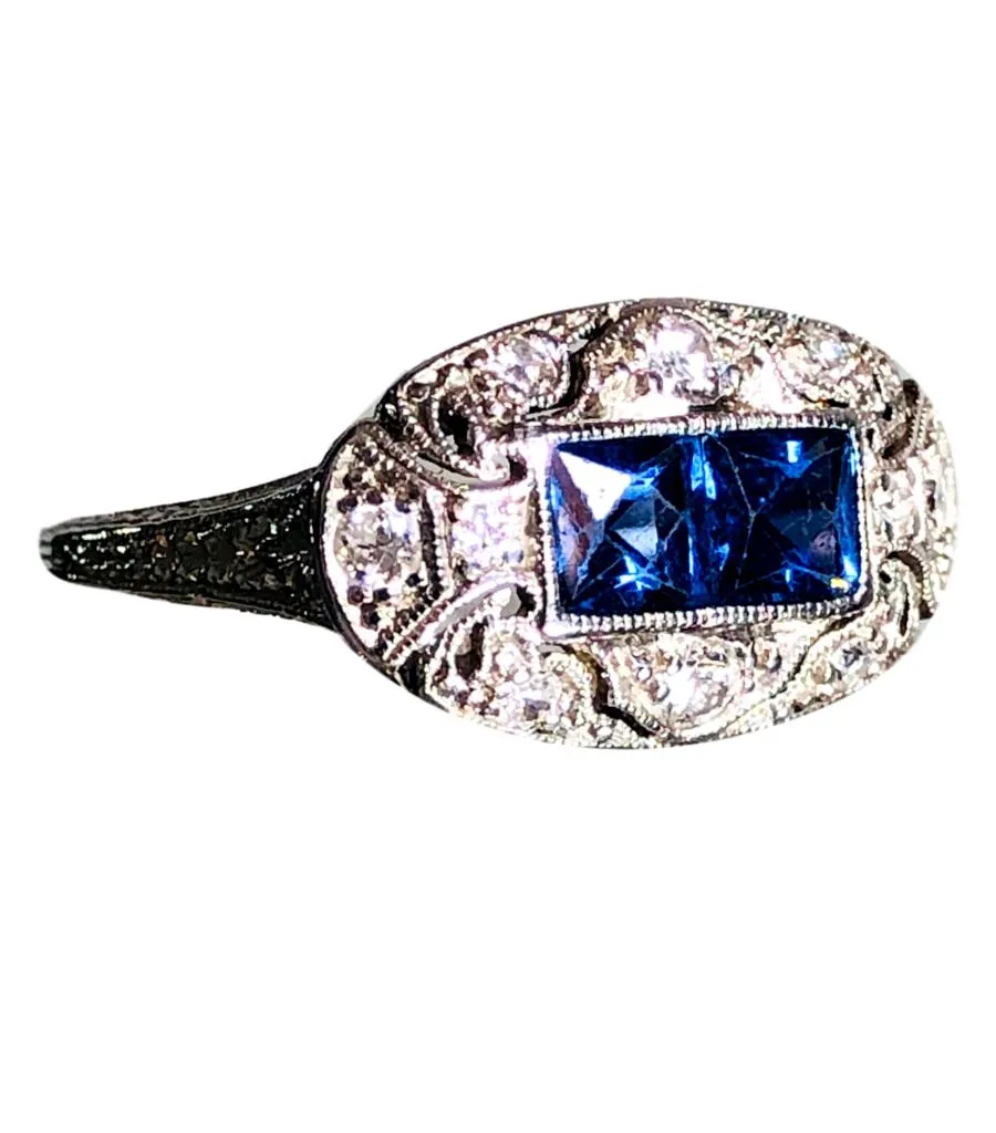 Platinum Sapphire & Diamond Vintage Art Deco Ring