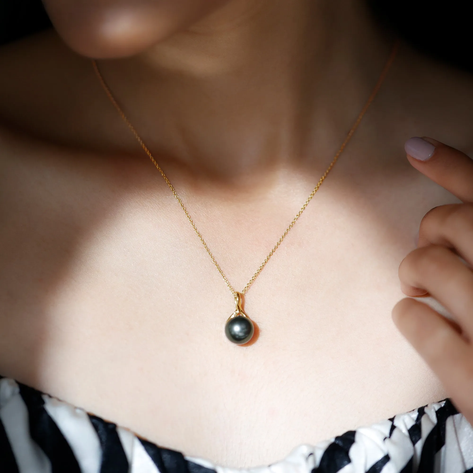 Simple Solitaire Tahitian Pearl Infinity Pendant