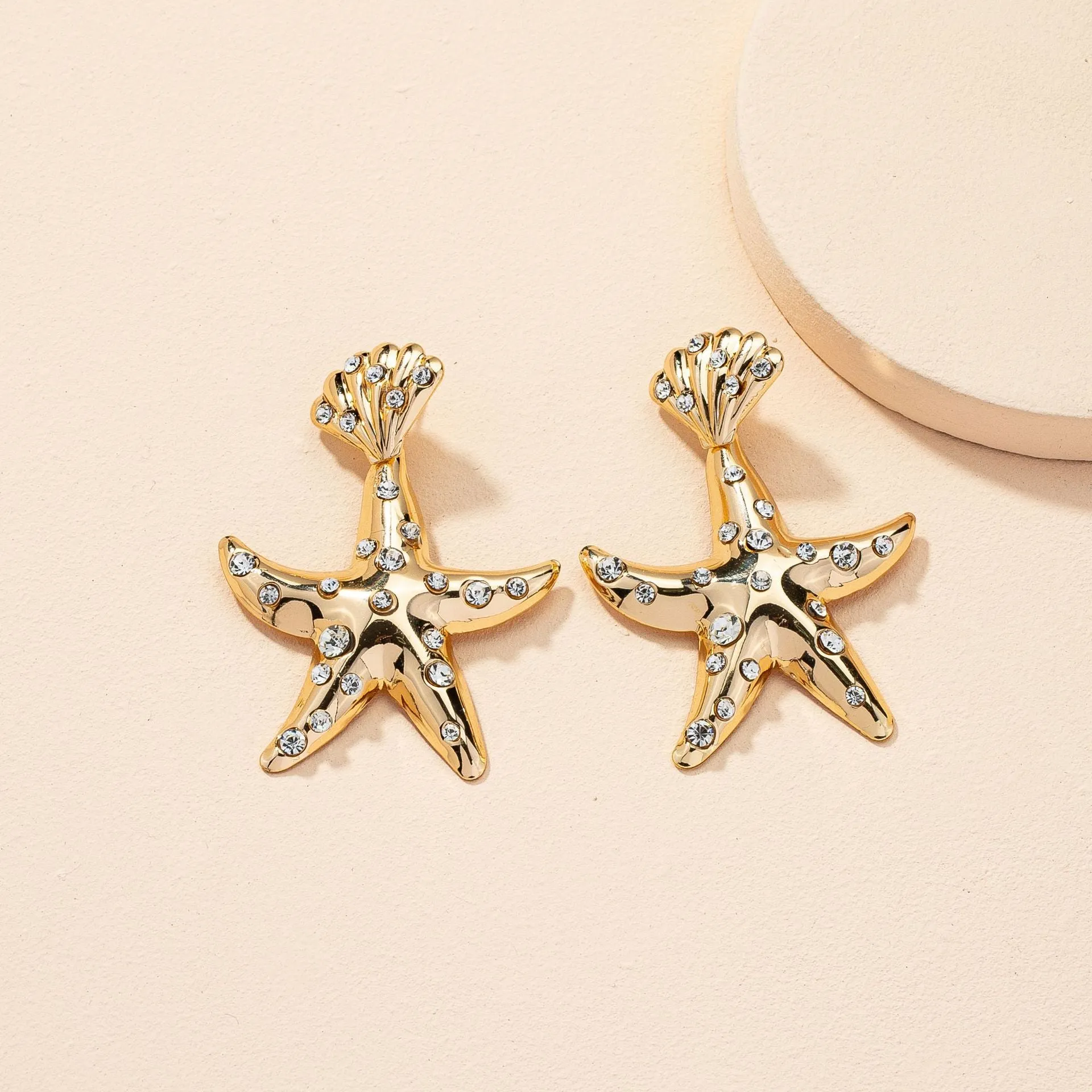 Starfish Starlet Earrings - Retro Exaggerated Fashion Jewelry for Women